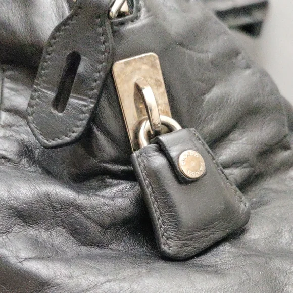 Prada Black Leather New Look Tote Bag - Picture 8 of 14